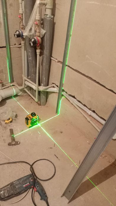 Кафельщик, Сантехник.