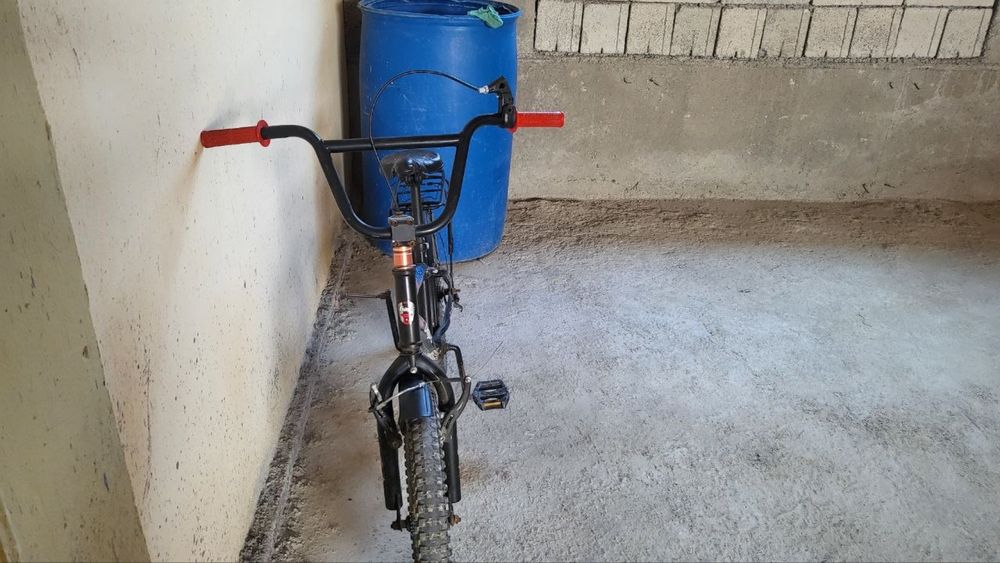 Velosiped Bars normanlni xolatda