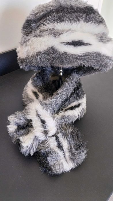 Шапка и шал комплект