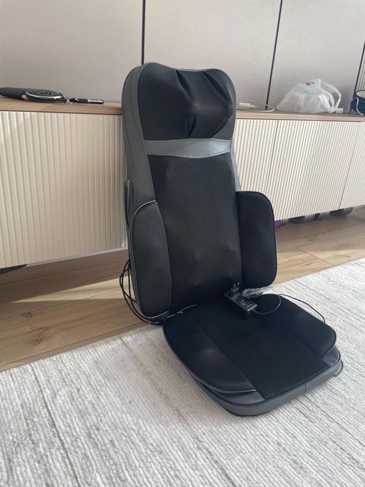 Продается массажное кресло