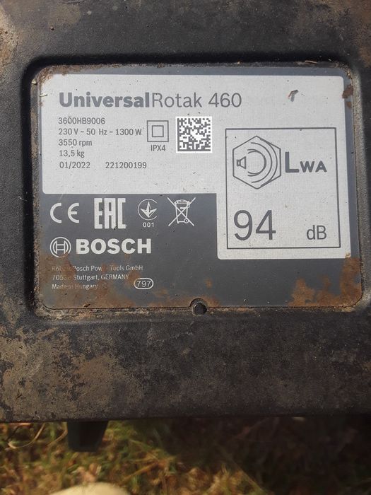 Mașină de tuns iiarba BOSCH -UNIVERSAL ROTAK 460 piesede schimb