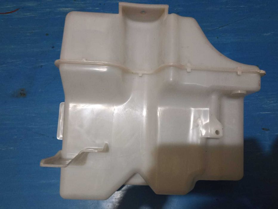 Vand doar vas spalator parbriz Mitsubishi Outlander2 8260A241