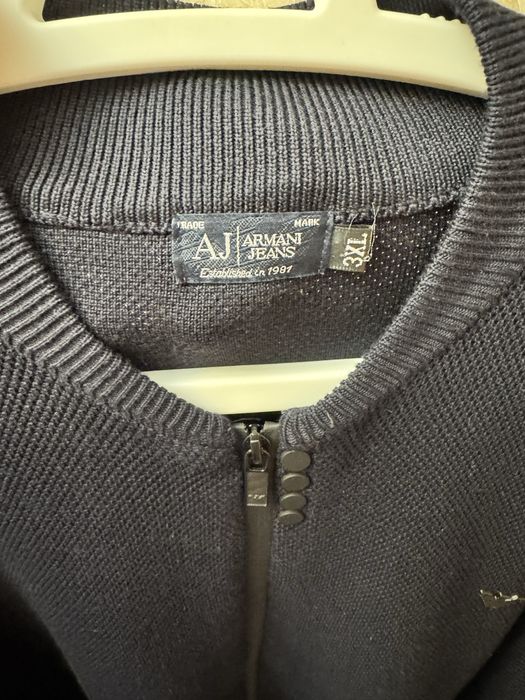 Продам джемпер AJ