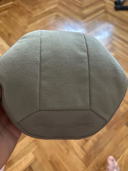 Perna tetiera Porsche