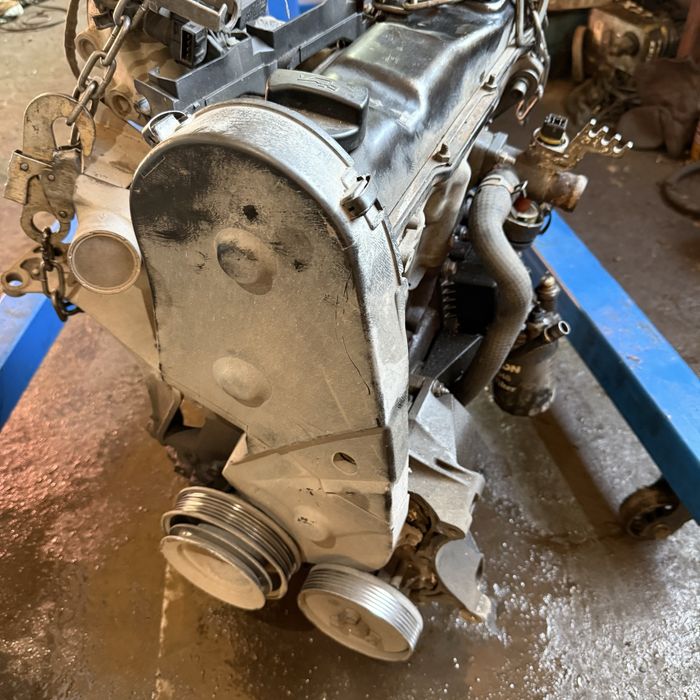 Продам рабочий двигатель требует ремонта