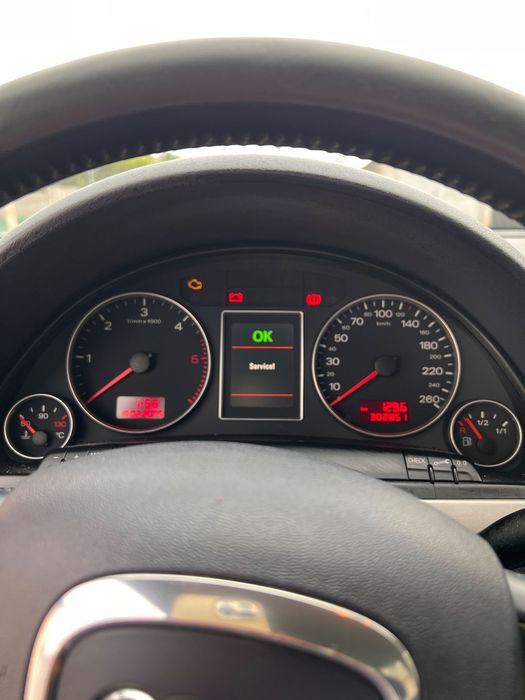 Audi A4 Limuzina