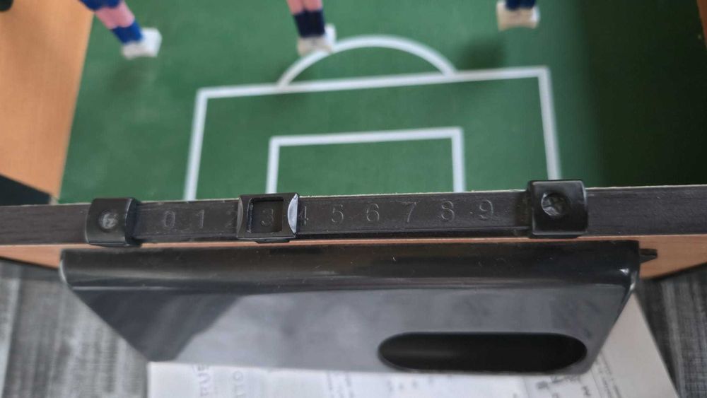 Mini masă fotbal Rusher – aproape nouă, cu cutie originală