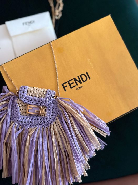 нова Чанта Fendi с етикет