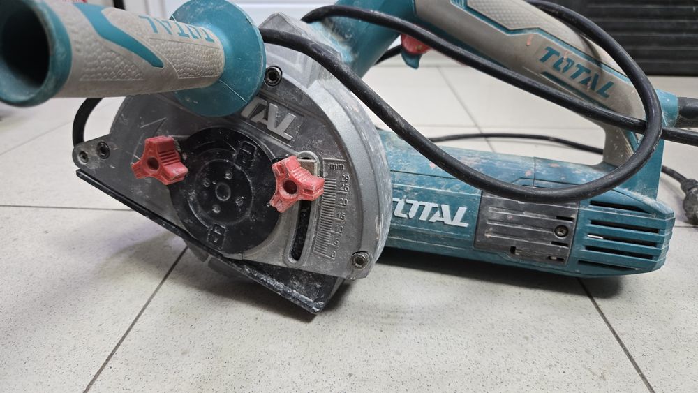 Штраборез  Total 125мм