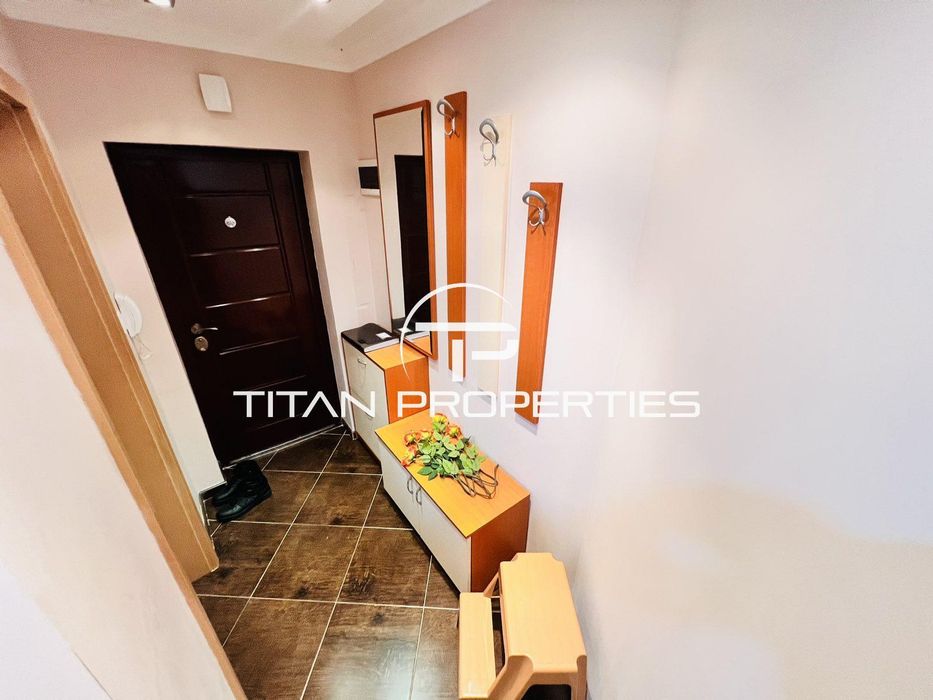 Дава се под наем Двустаен апартамент в Бургас, Център - 60 кв.м за 408 € - Снимка #3