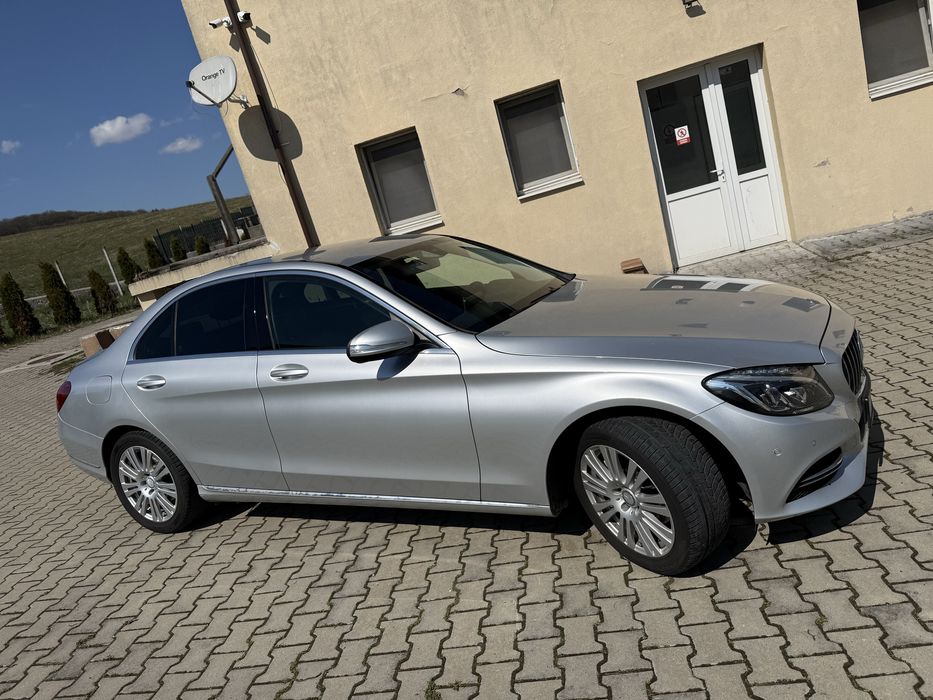 Mercedes-Benz C200