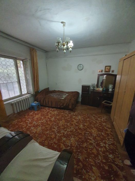 Продаётся дом 3 ком, 6 соток Бектемир ор-р шк 289