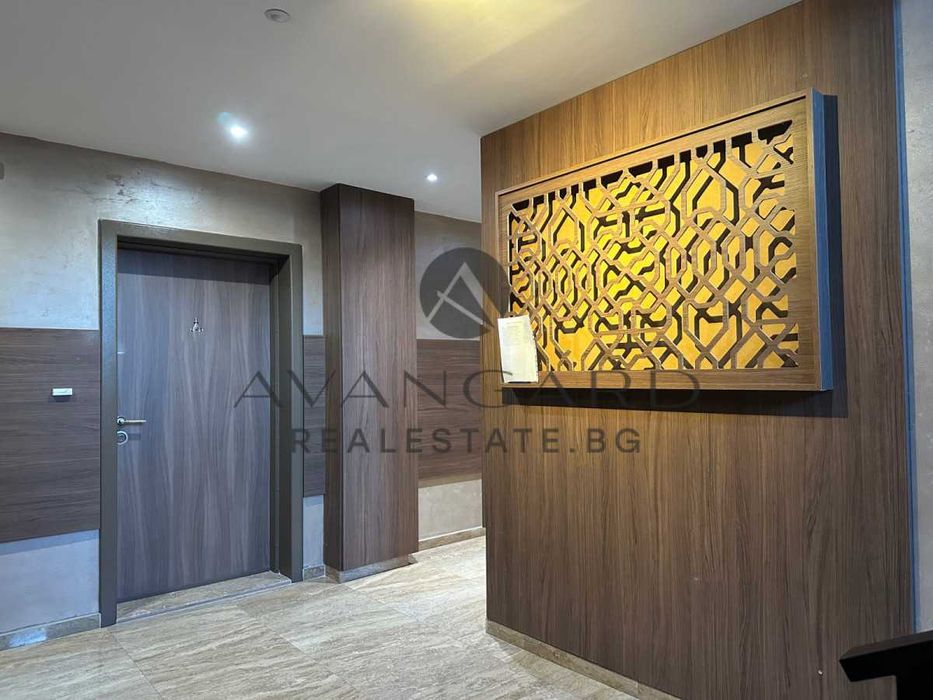 Продава се Двустаен апартамент в Пловдив, Остромила - 81 кв.м за 1028 €/кв.м - Снимка #11