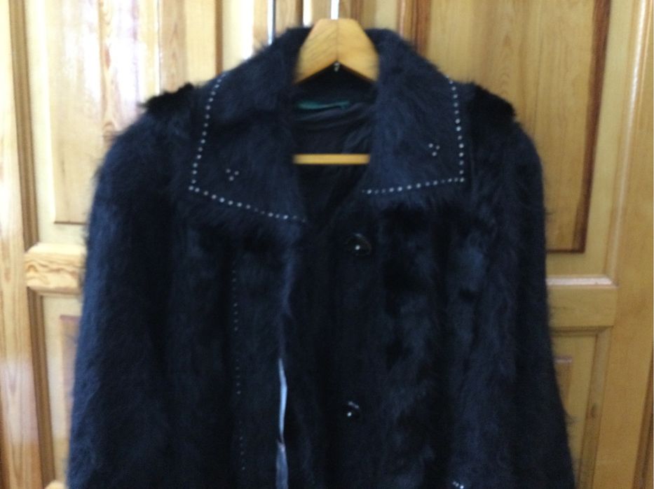 Пальто новое женское ангора производство Южная Корея , 850 тс .