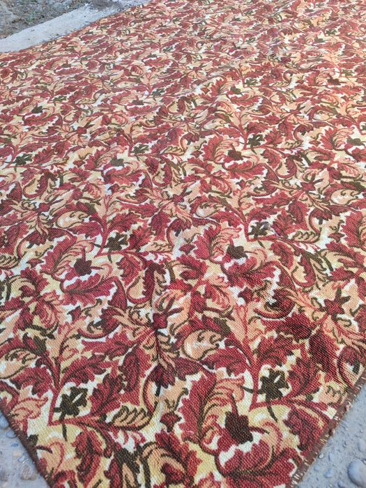 Продаются ковры в хорошем состоянии