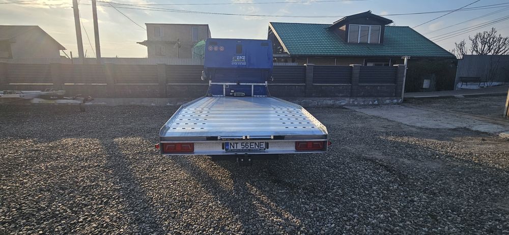 Mercedes sprinter autoplatforma 300.v6