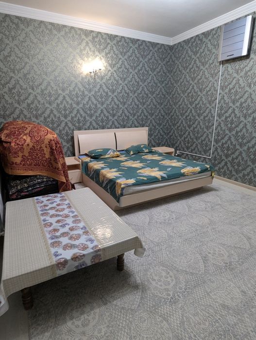 Dacha-uy sotiladi uch qahramon (parvoz mahalla)