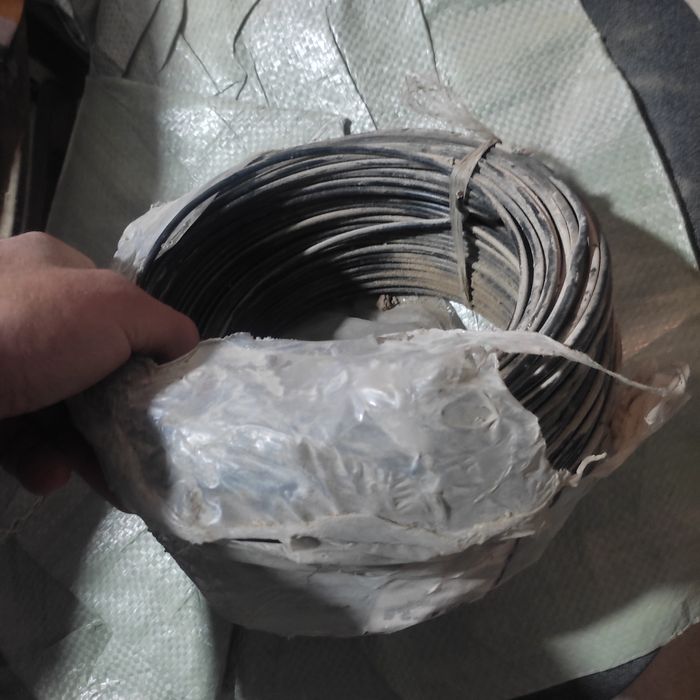 Кабель для Интернета.