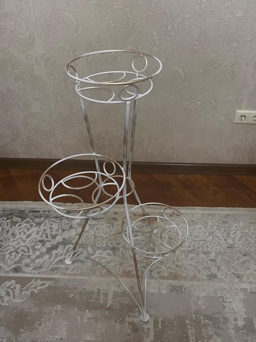 Цветочный подставка