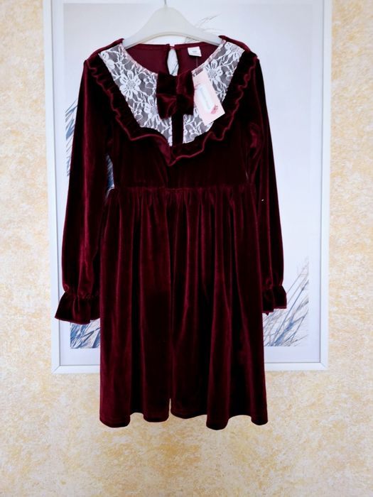Rochie catifea pentru fete, perfecta pentru Craciun , 7 ani