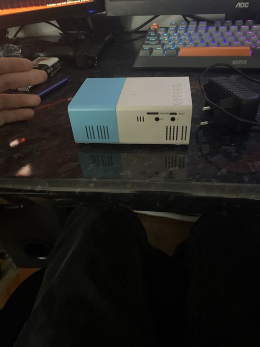 Mini proector full hd