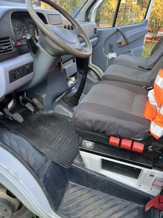 Vand camioneta Metcedes Sprinter 412