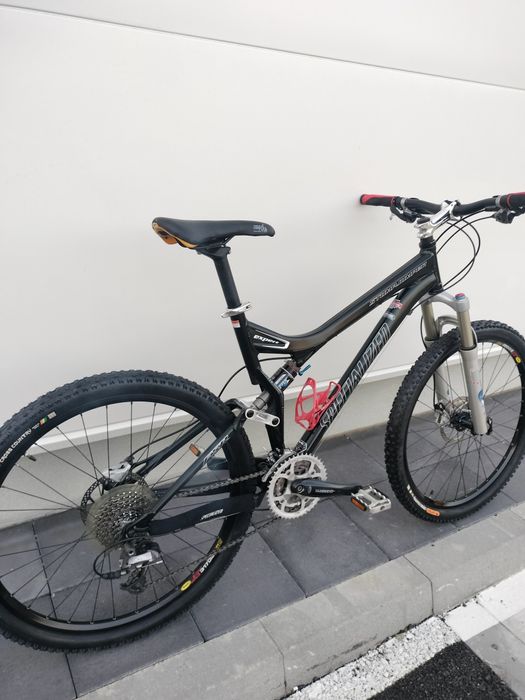 Bicicleta Specialized full suspension