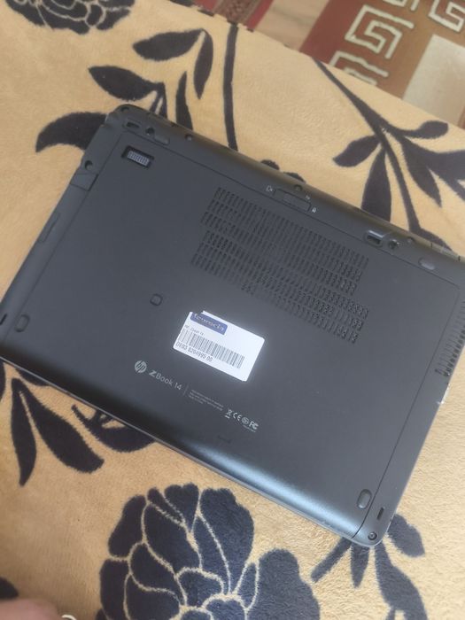Vând HP Z Book 14