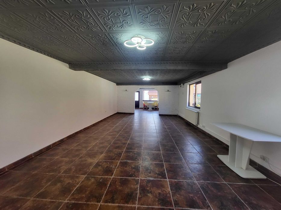 Spatiu comercial Zarnesti zona centrala