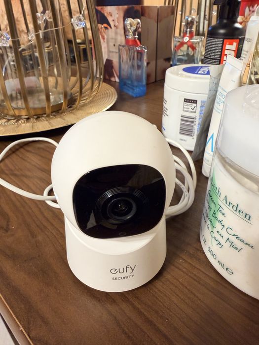 Eufy E330 si C210