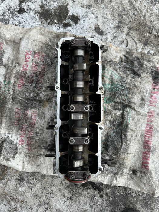 Продам головку пассат б3 1.8