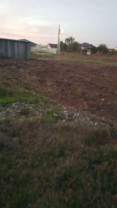 inchiriez teren Domnesti