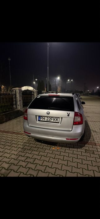 SKODA Octavia 2010 — imagine 2