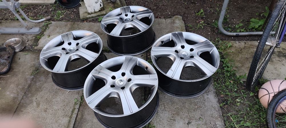 VÂND SAU SCHIMB CU R 16 VW ,Jante aliaj RC design R18. 8J×18H2,Et  45