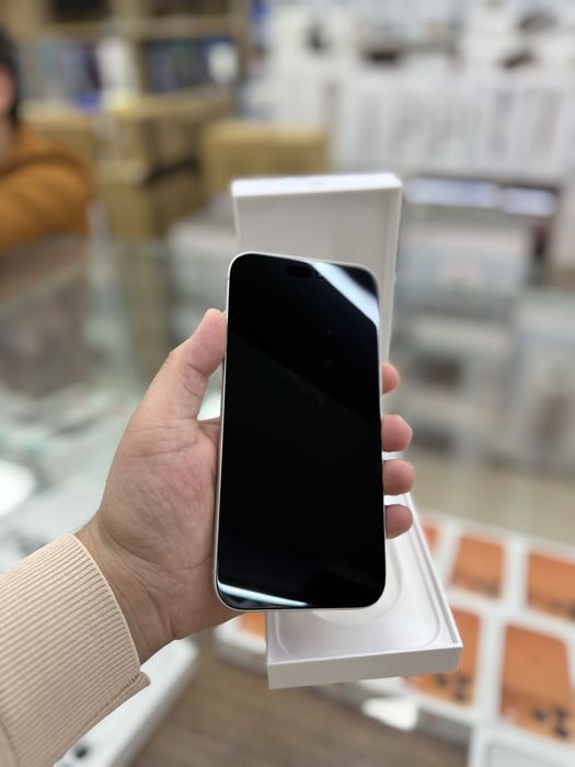 iPhone 17 Pro Max 256 Silver  e/Sim б/у