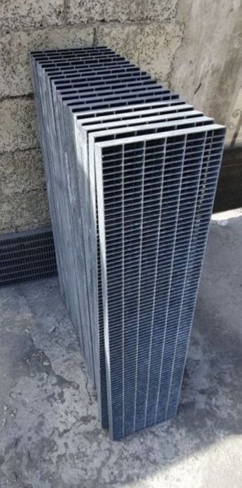 Trepte metalice zincate