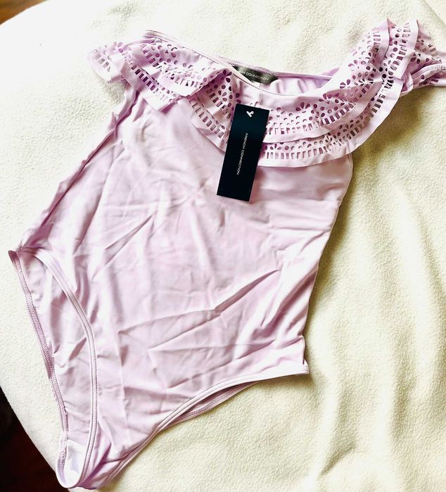 Costum de Baie Intreg Lila - Mov cu Volane, Nou cu Eticheta, French Connection (ASOS)