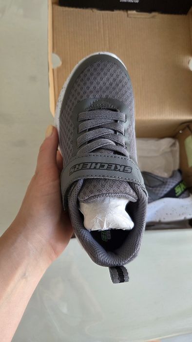 Кроссовки Skechers