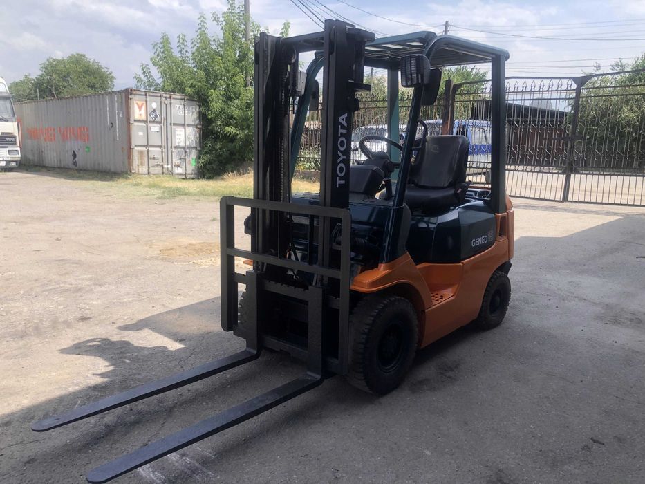 Продам Вилочный погрузчик (кара)