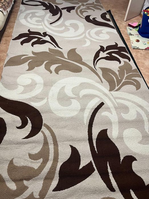 Продам ковер в хорошем состояние