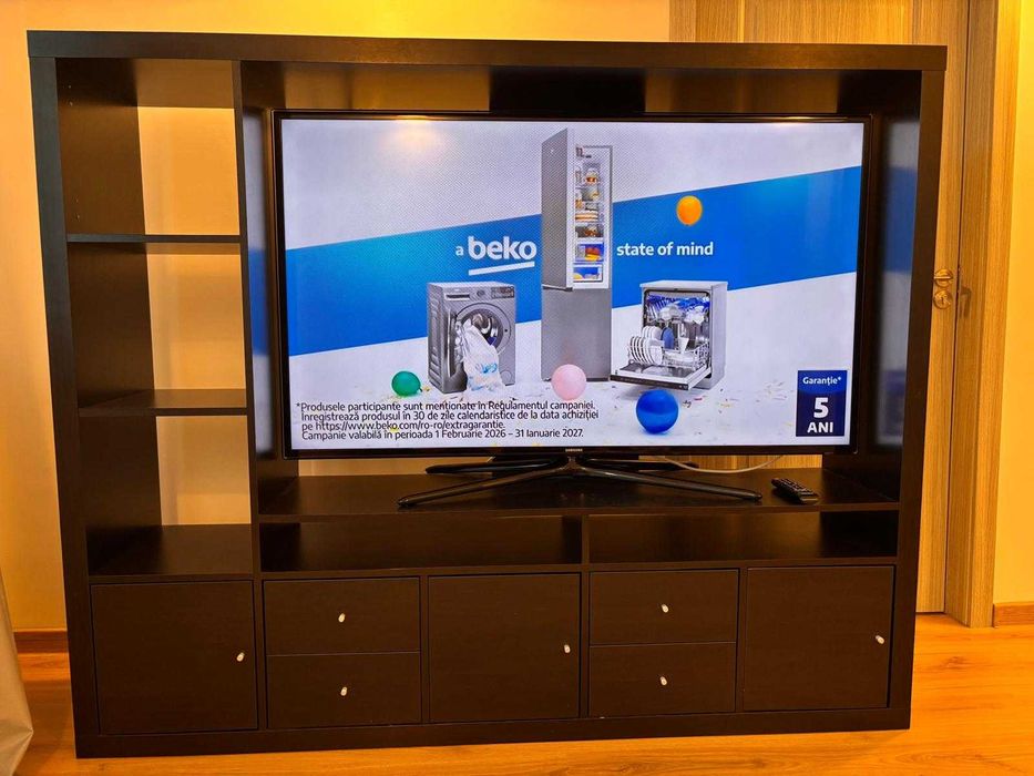 Vand TV Samsung 60 inch (152cm) UE60F6100AW