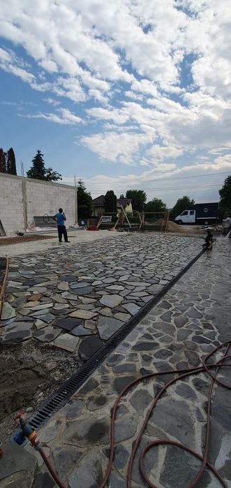 Piatra naturala decorativa Oferim transport și montaj în toata țara