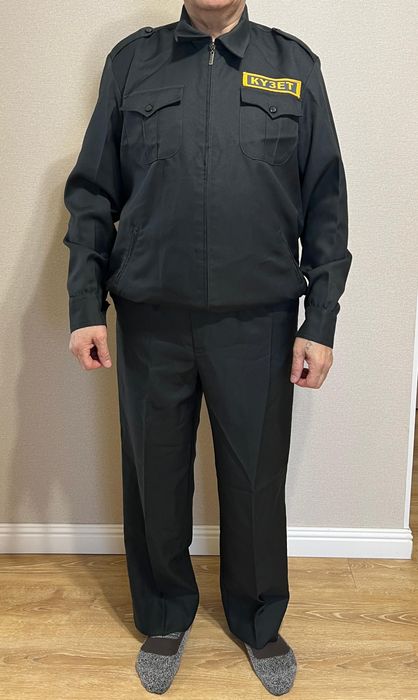 Продам форму күзет 52 размера цвет серый.