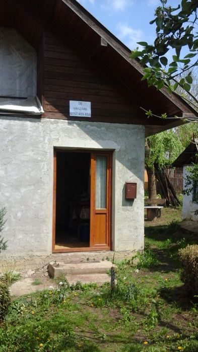 Vand casa la tara