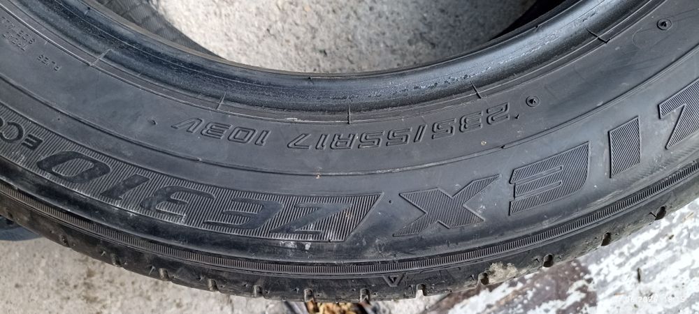 4 бр  гуми 235 55 17 Falken