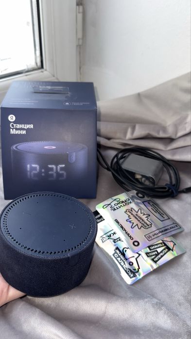 Умная колонка Алиса