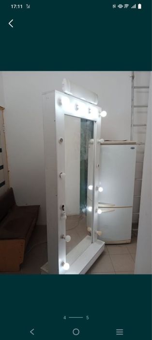 Продам зеркало с подсветкой