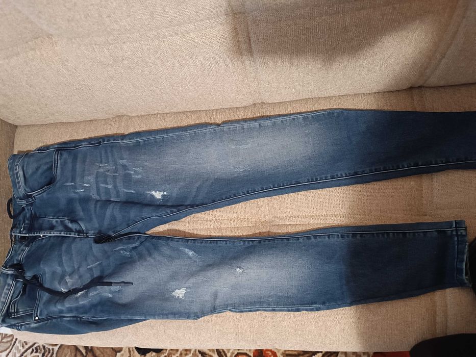 Дънки не различими от нови.