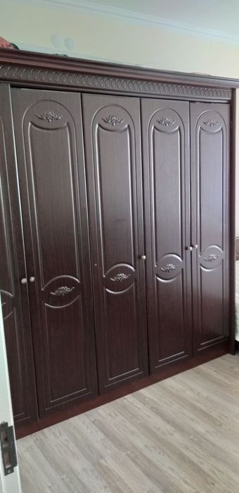 Spalniy mebel xolati yaxshi