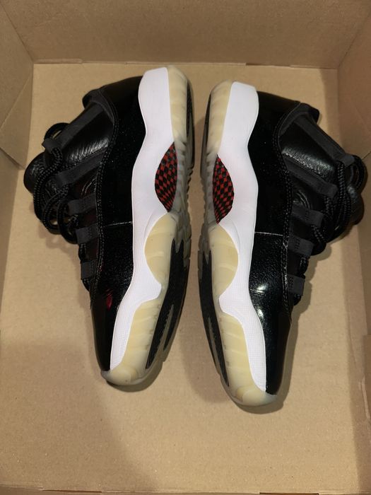 Adidasi jordan 11 retro